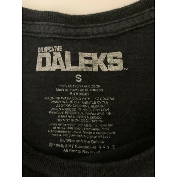 Dr‎ Who And The Daleks Mens T Shirt Sz S Black - Picture 2 of 6